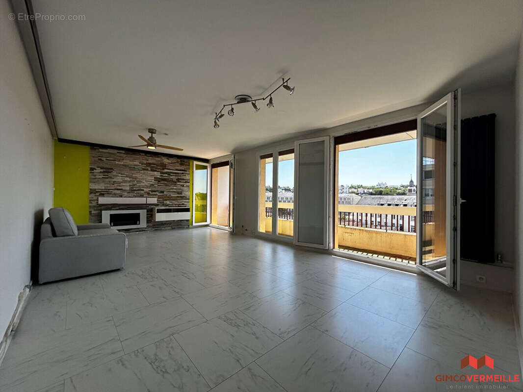 Appartement 79 m² à Poissy  - photo 2