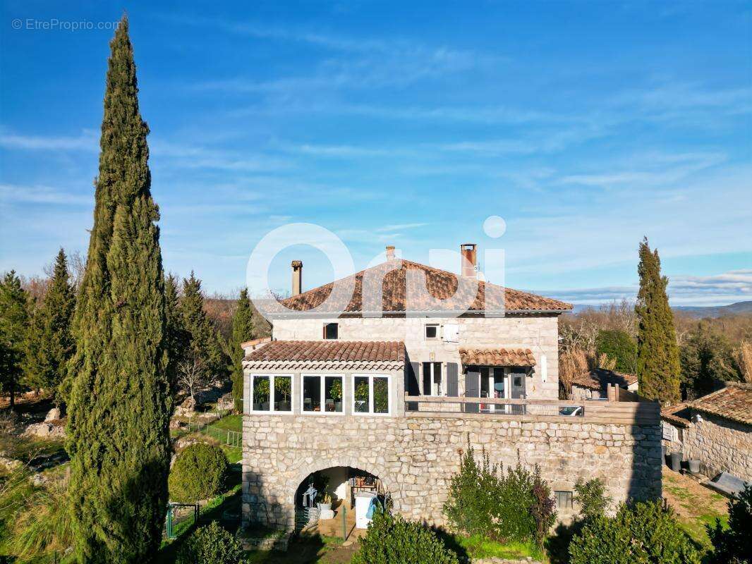 Maison à RUOMS
