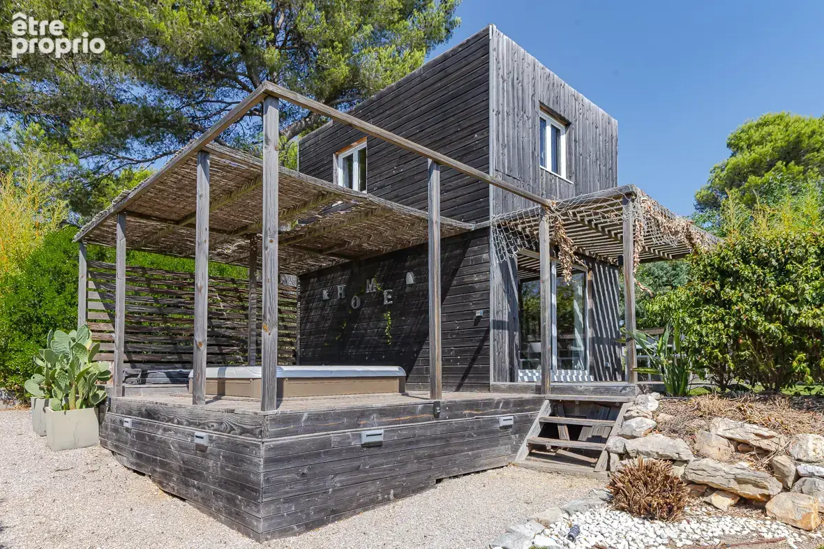 Roquefort-la-Bédoule   Maison de plain-pied sur un terrain de 2 832 m2 avec piscine et dépendances - photo 10