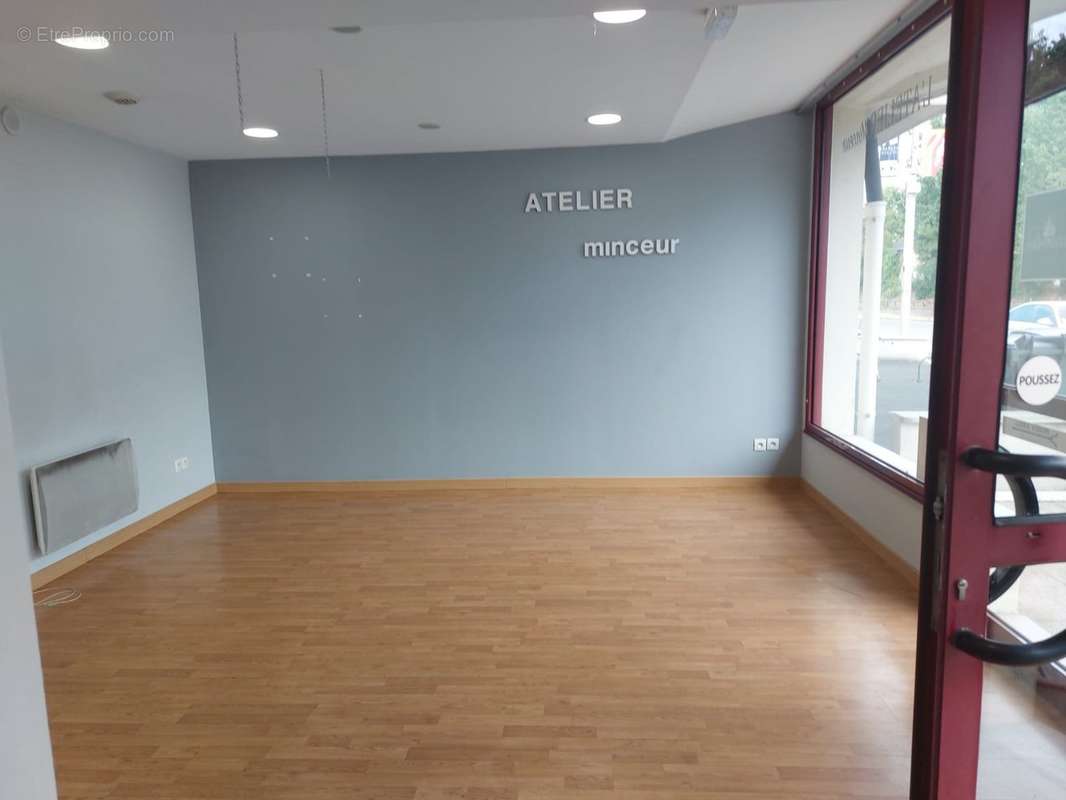 Commerce à JOUE-LES-TOURS