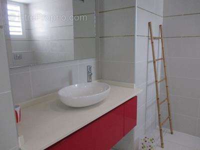 Maison à PETIT-BOURG