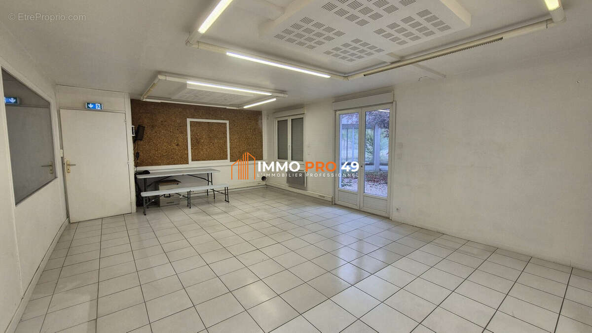 Appartement 2400 m² à Cholet  - photo 5