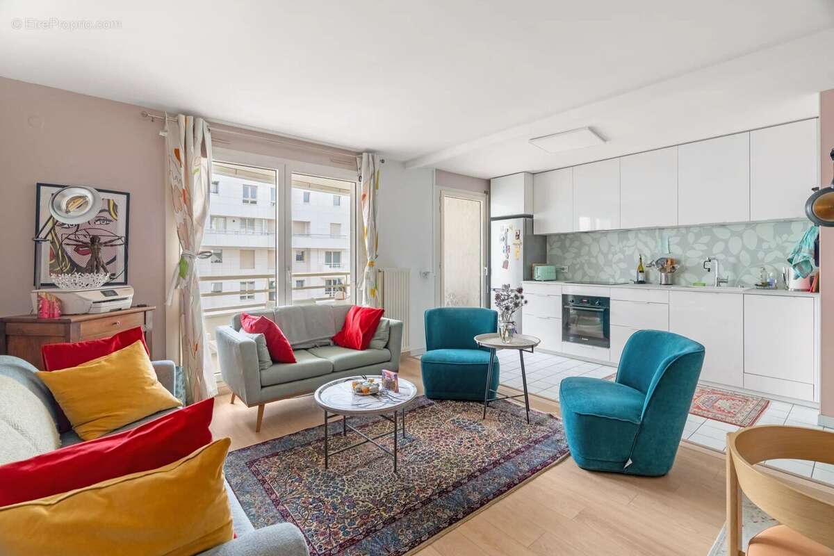 Appartement à LEVALLOIS-PERRET