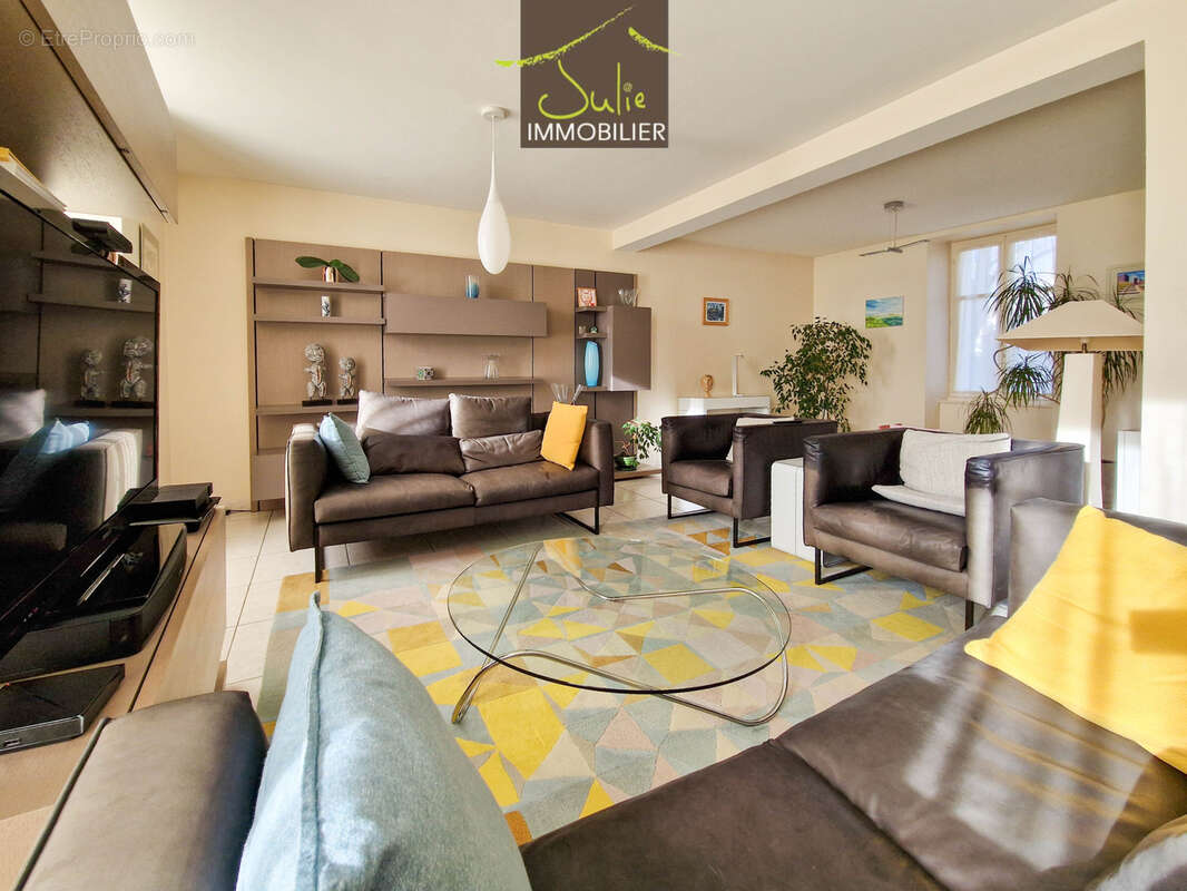 Maison de caractere de 170m2 proche bressuire - photo 3