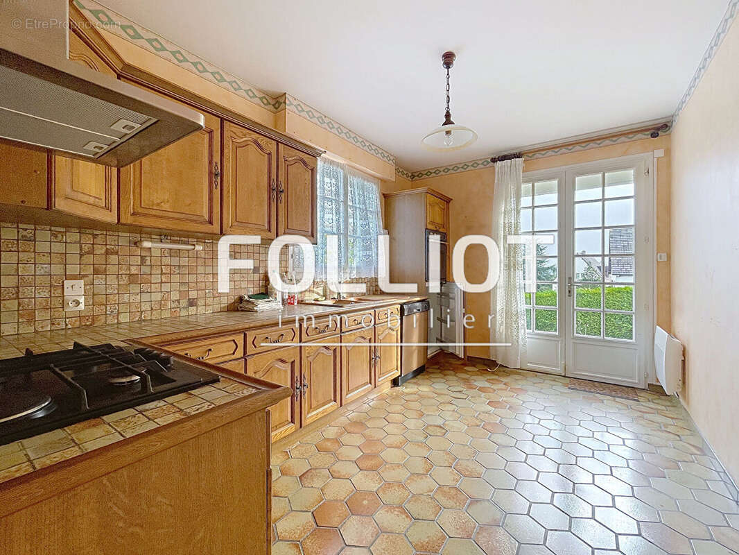 Maison à BRETTEVILLE-SUR-ODON