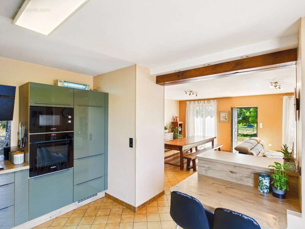 Propriété équestre avec 5 chambres, excellentes écuries et 19.5ha - photo 4