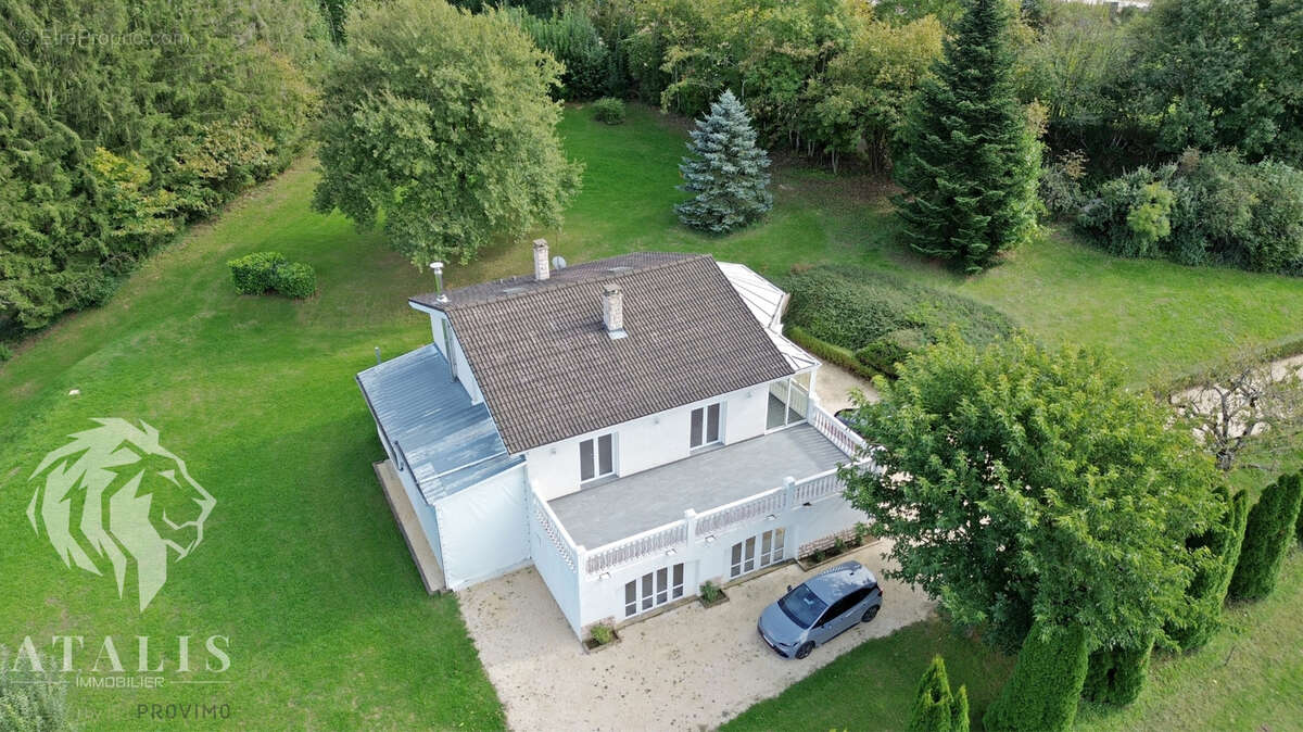 Maison à SAINT-VERAND