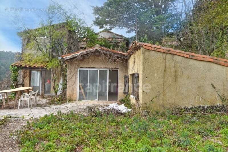 Propriete à vendre 21 pièces ARPHY (30) - photo 3
