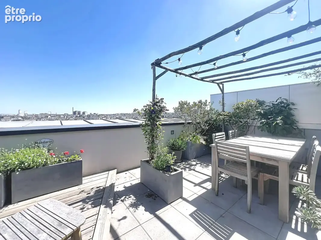 Appartement à PARIS-17E