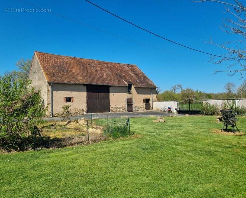 Maison à CHASSIGNOLLES