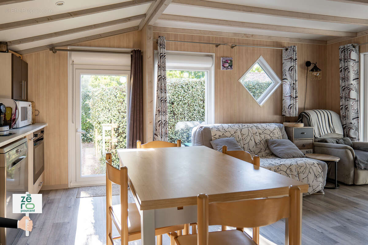 Maison à SAINT-CYR-EN-TALMONDAIS