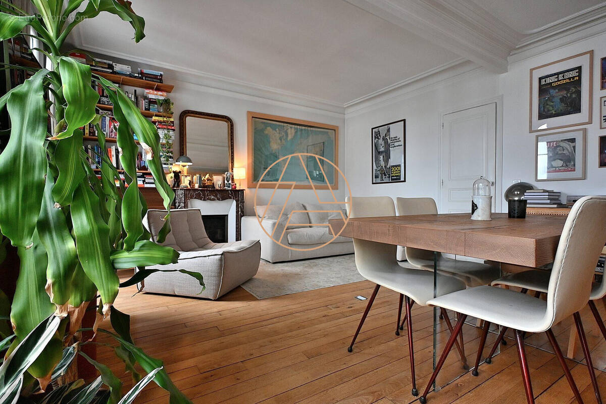 Appartement à PARIS-12E