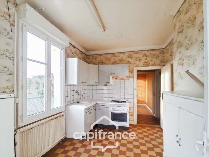 Maison à SAINTE-OSMANE