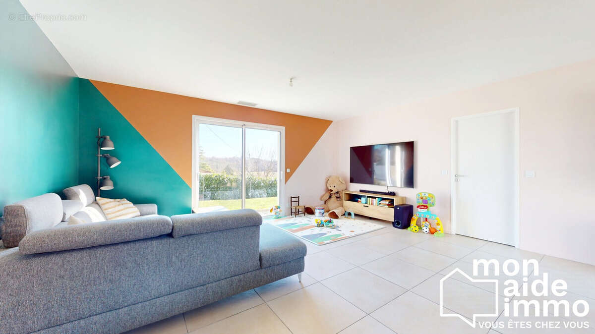 Maison 125 m² à Saint-Quentin-De-Baron  - photo 3