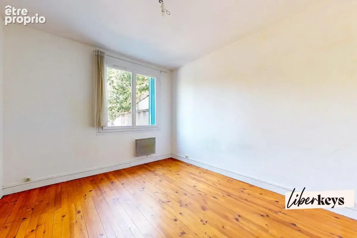 Appartement T3 de 67 m² avec garage fermé – Grand Rond, à deux pas du Jardin des Plantes - photo 7