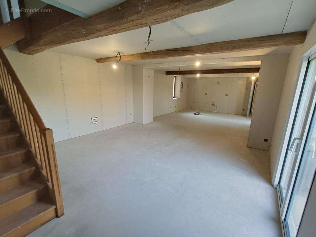 Maison à SAINT-DIDIER-SUR-CHALARONNE