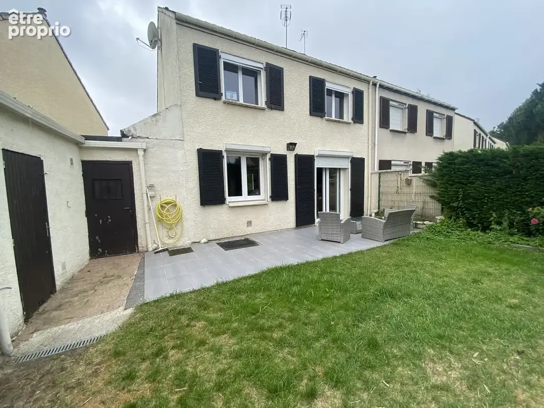 LYS-Lez-LANNOY, maison 3 façades avec double garage - photo 14