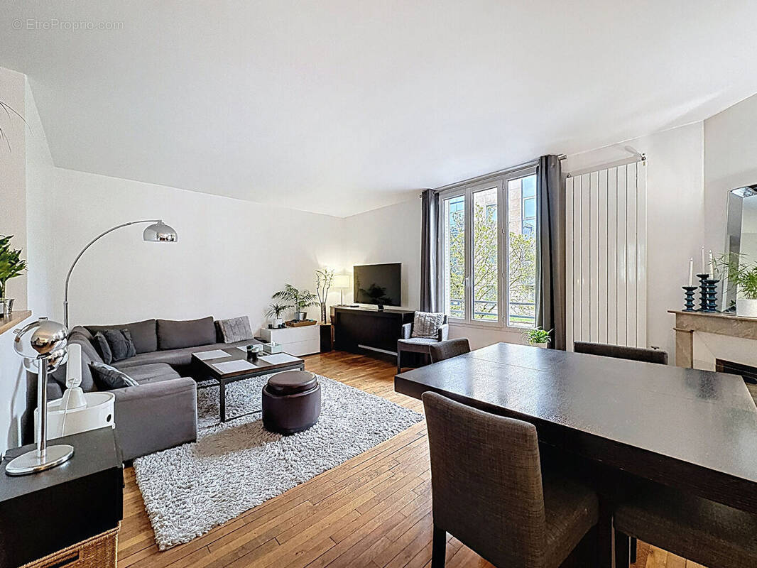 Appartement à SURESNES