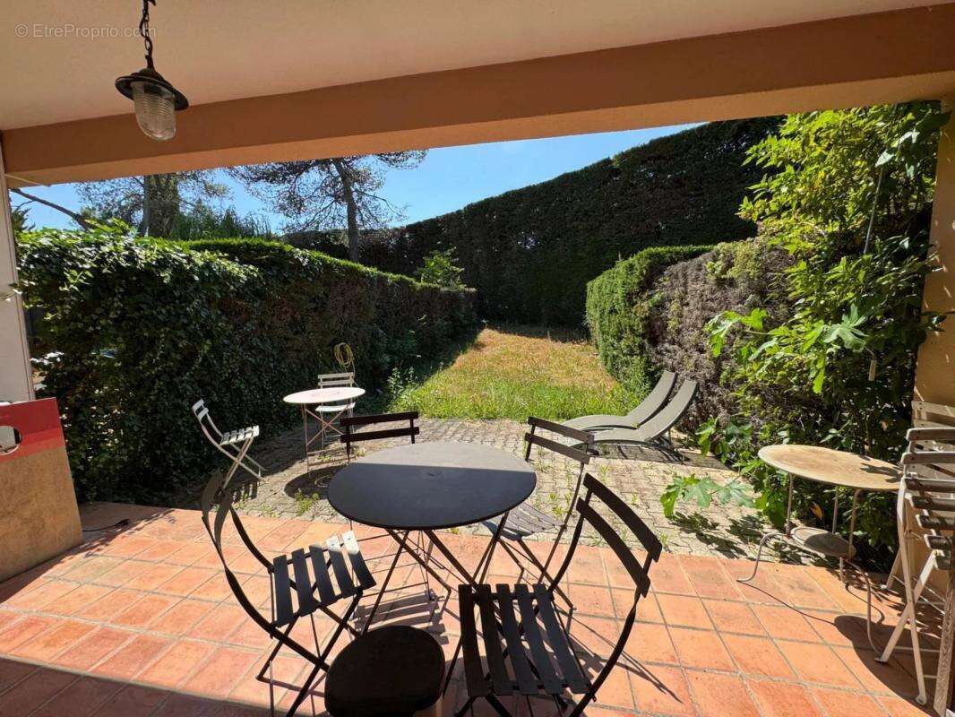Appartement à MOUGINS