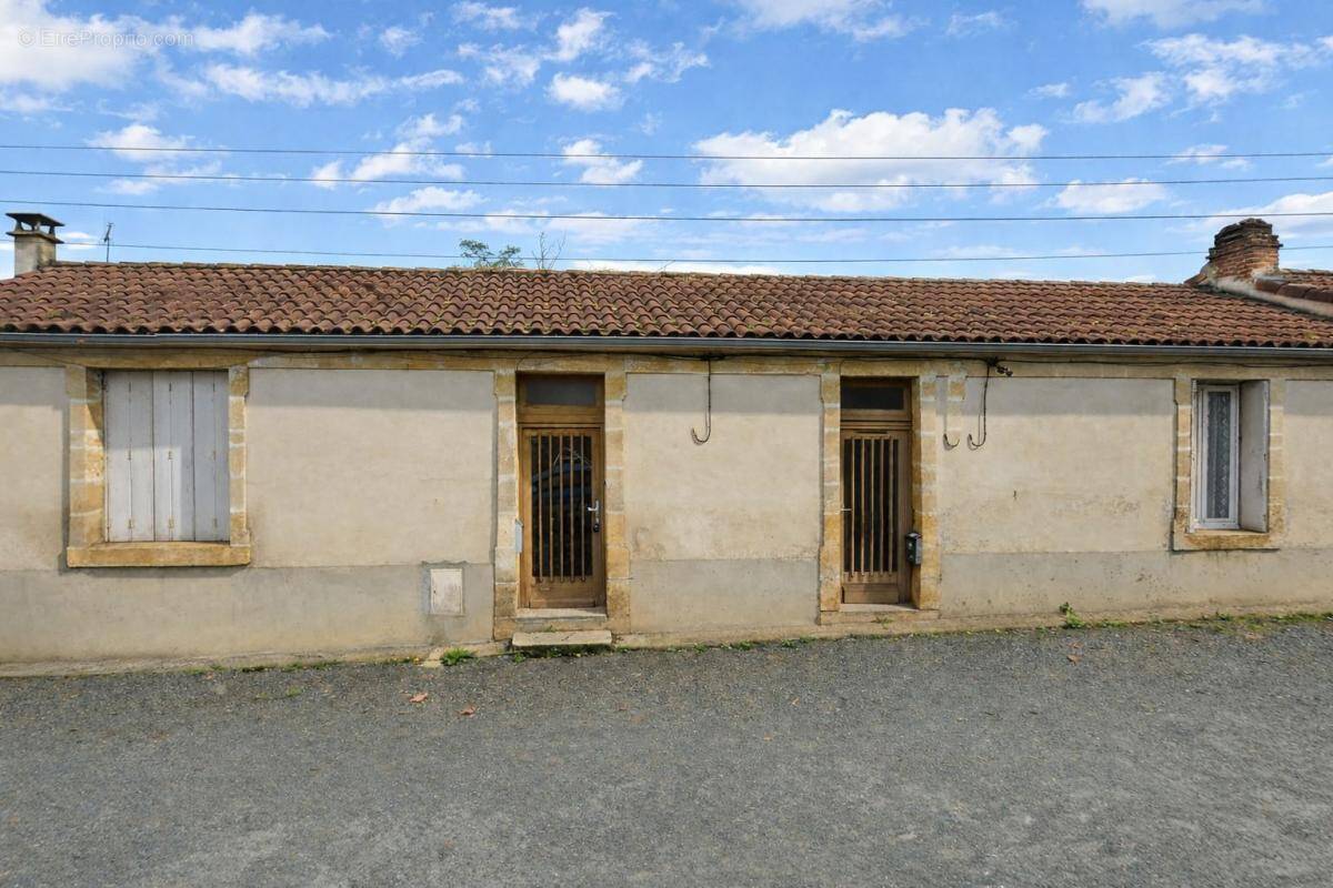 Appartement à TOULENNE