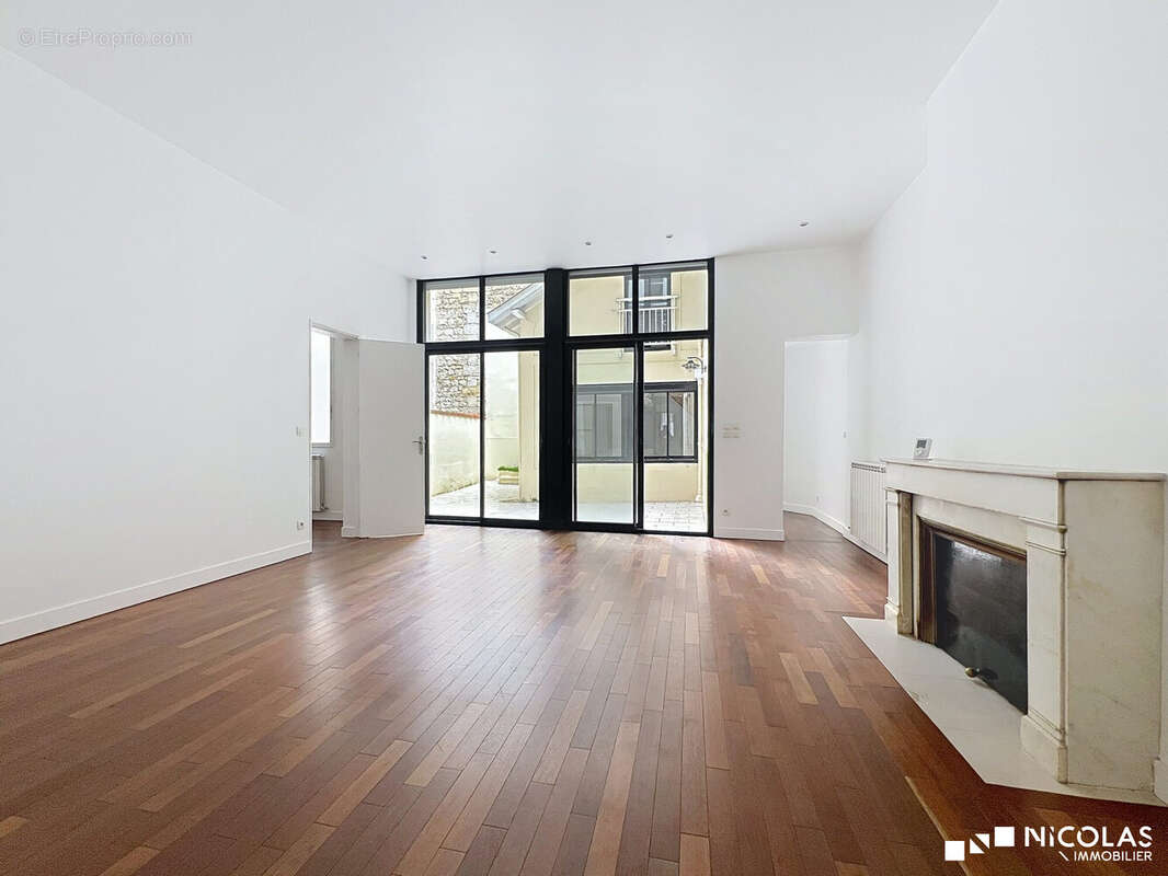 Appartement à BORDEAUX