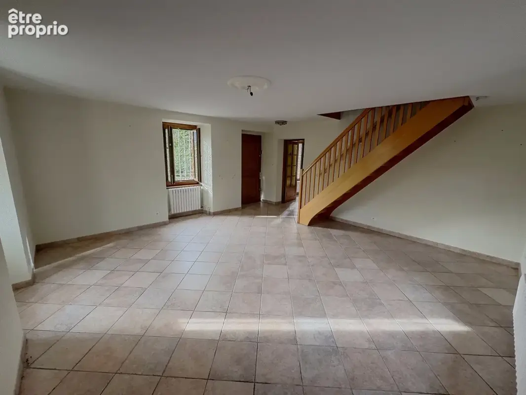 Maison 134 m² à Domessin  - photo 7