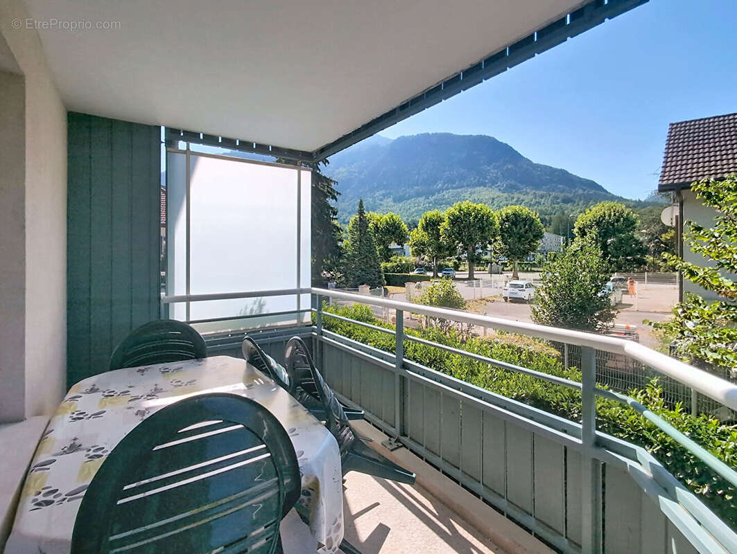 Appartement T3 - 64.37 m2 avec cave, balcon et parking - photo 6
