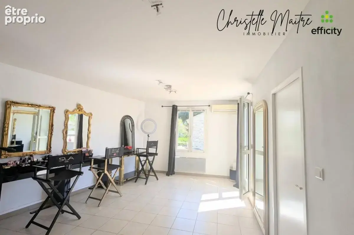 Local commercial - photo 2