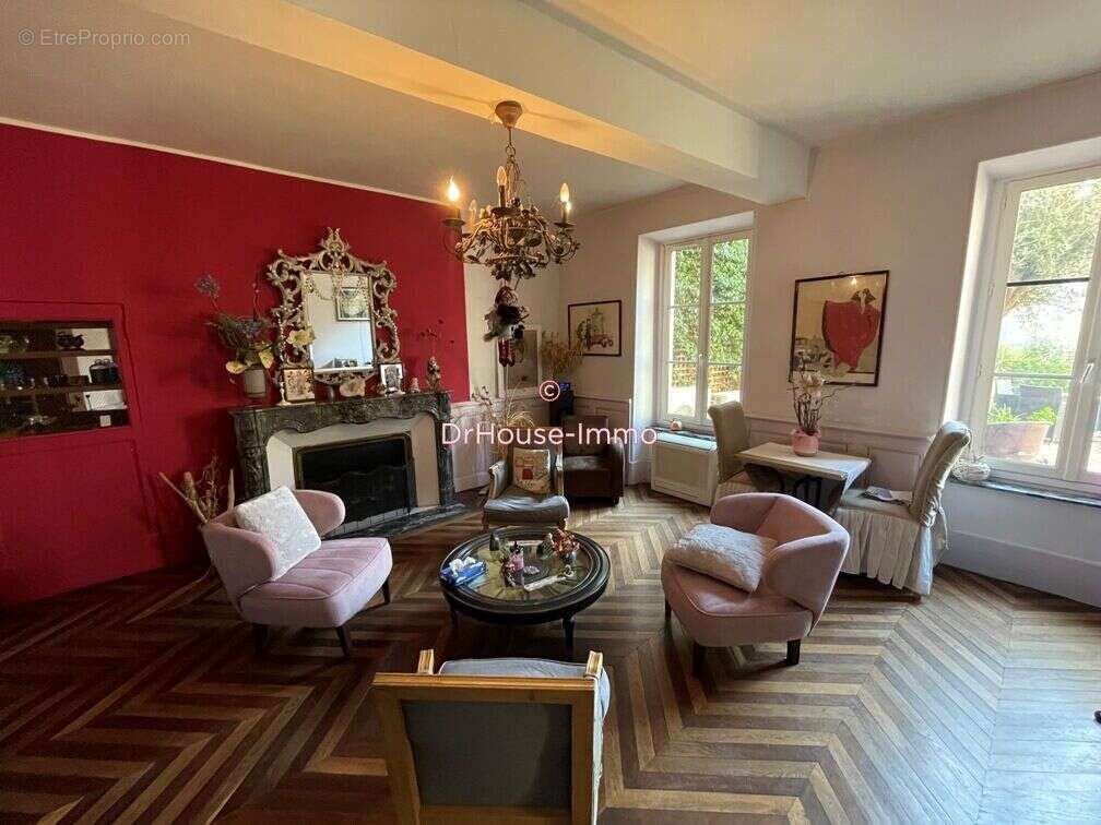 Maison à VILLENEUVE-MINERVOIS