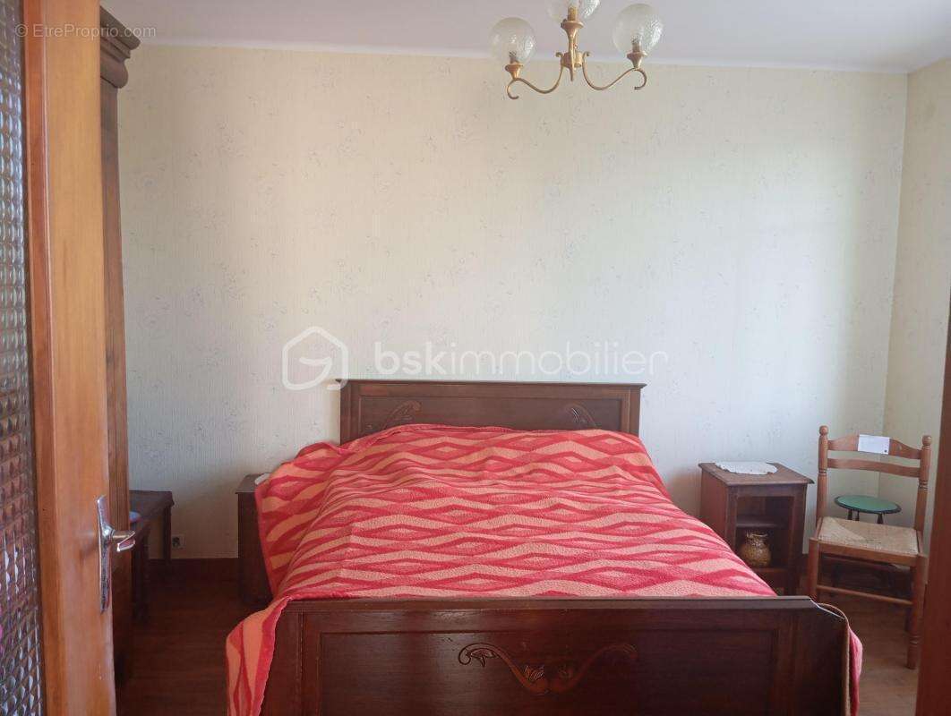 Maison à SAINT-SERVAIS