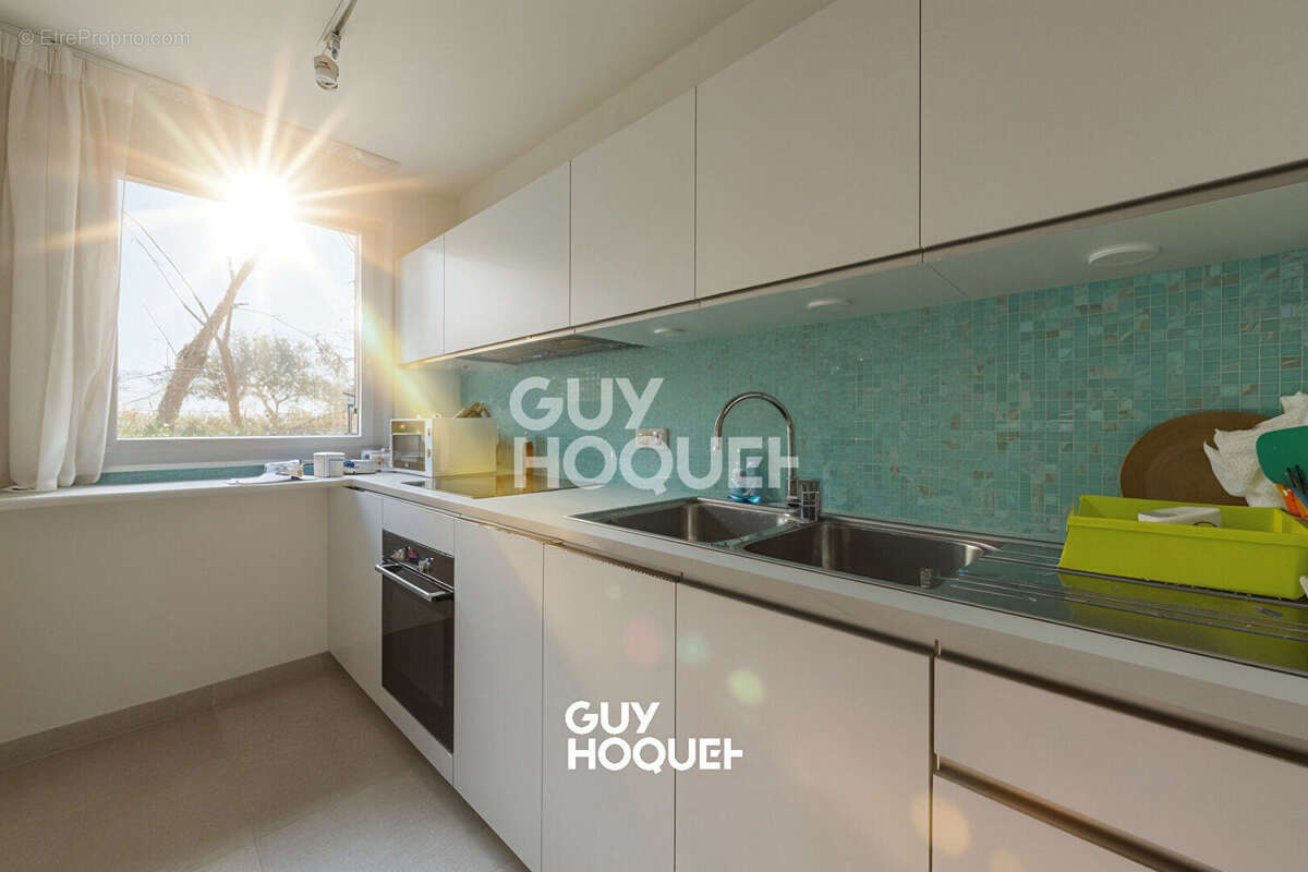 Appartement à PARIS-10E