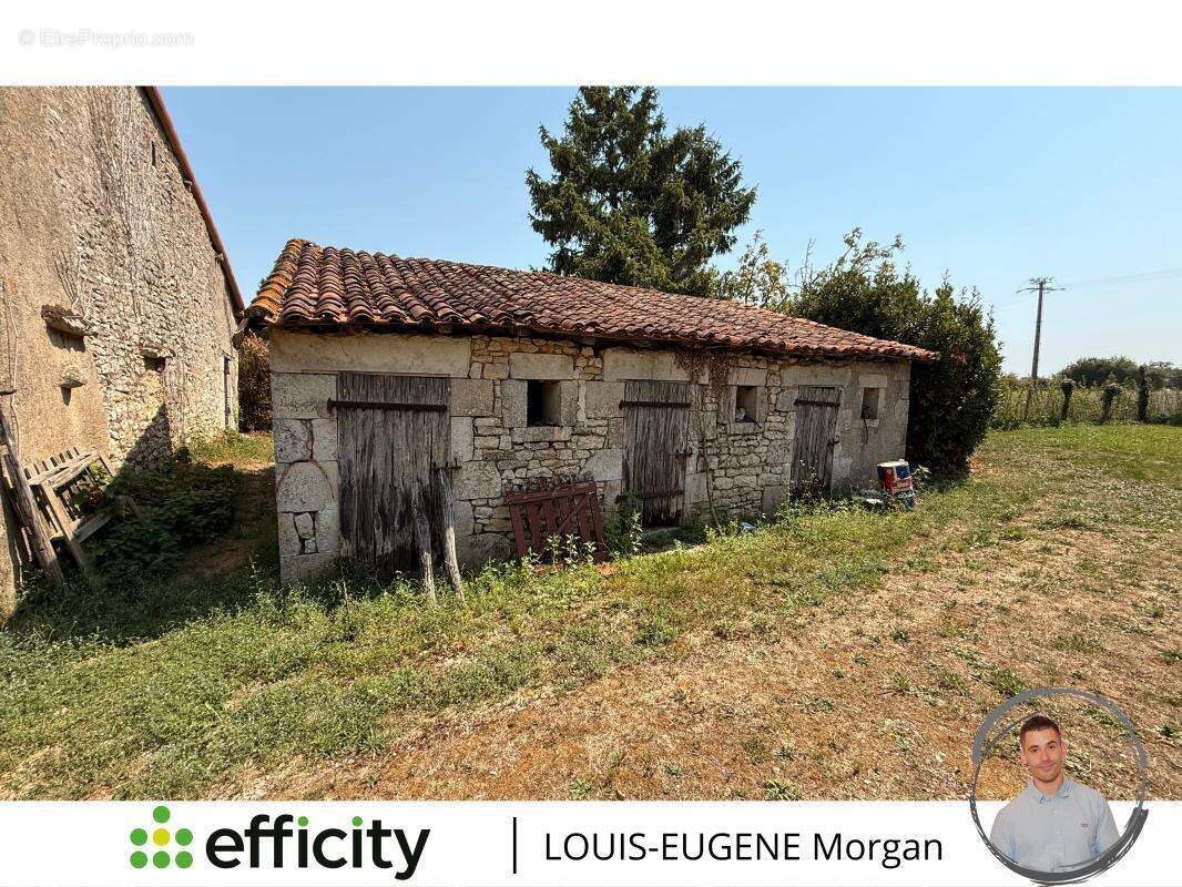 Maison à CHARROUX