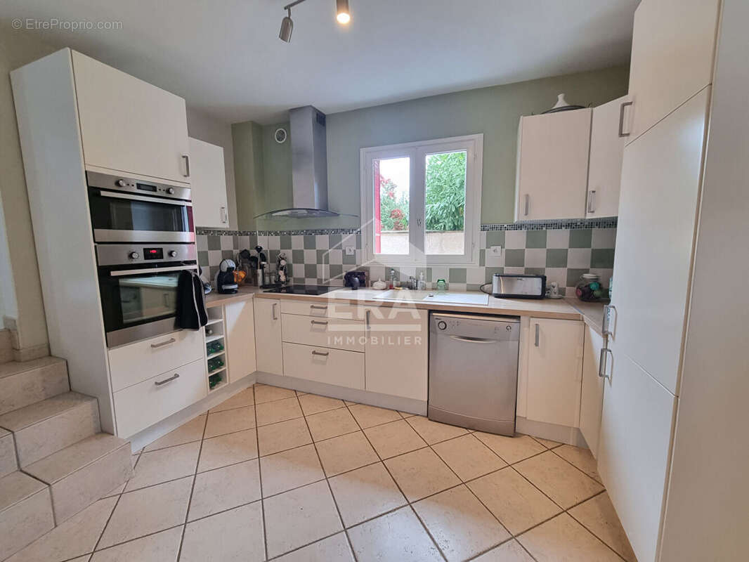 Maison à NEUILLY-SUR-MARNE