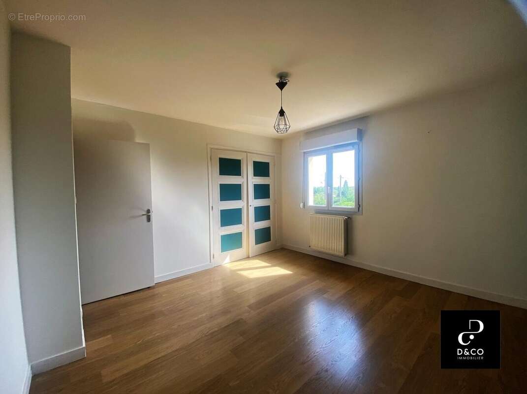 Maison à PONT-DE-VEYLE