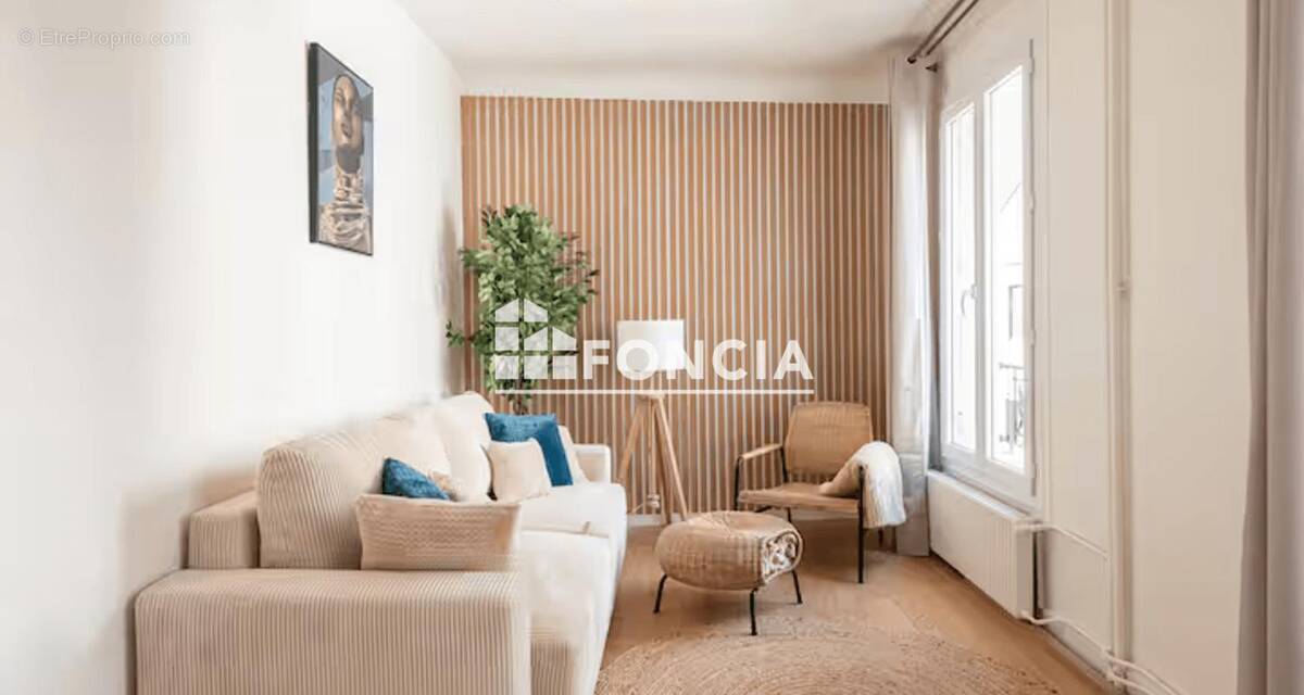 Appartement à PARIS-15E