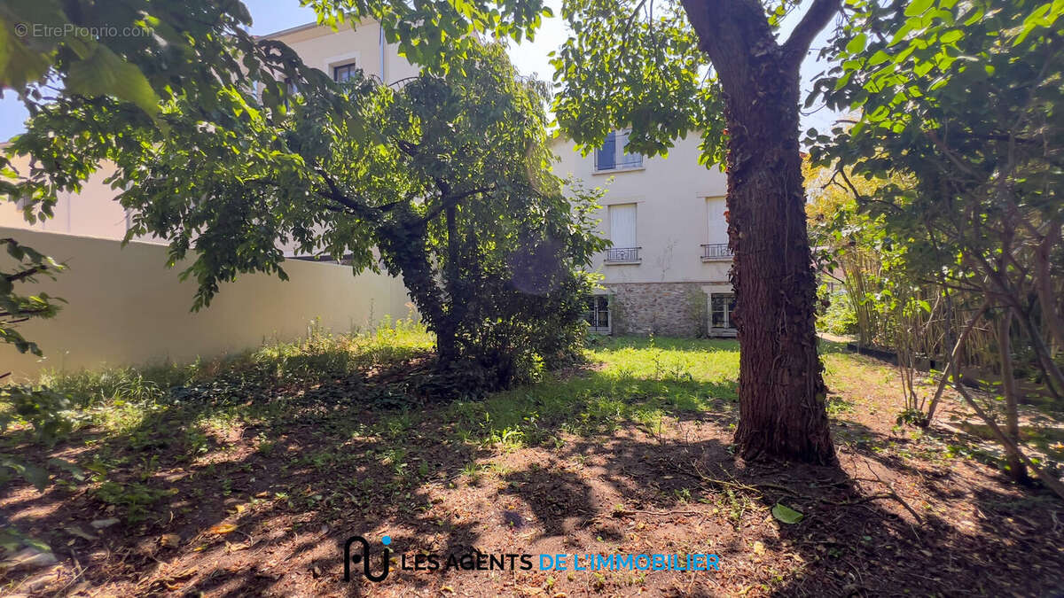 Maison à NANTERRE