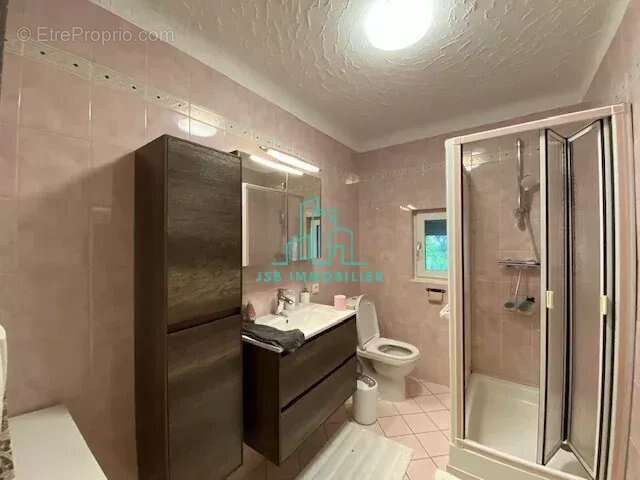 Maison à LA ROCHETTE