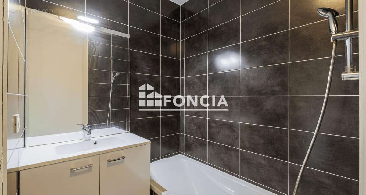 Appartement à MEYLAN