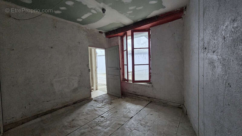 Maison à CHATEAU-DU-LOIR