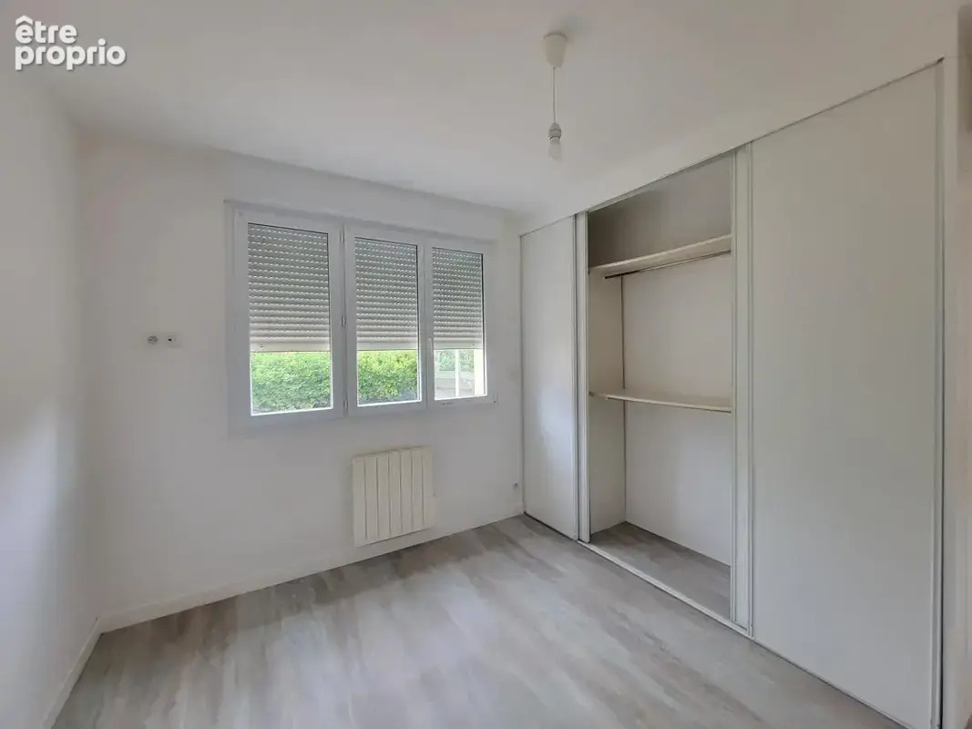 Maison 61 m² à Le Saint  - photo 7