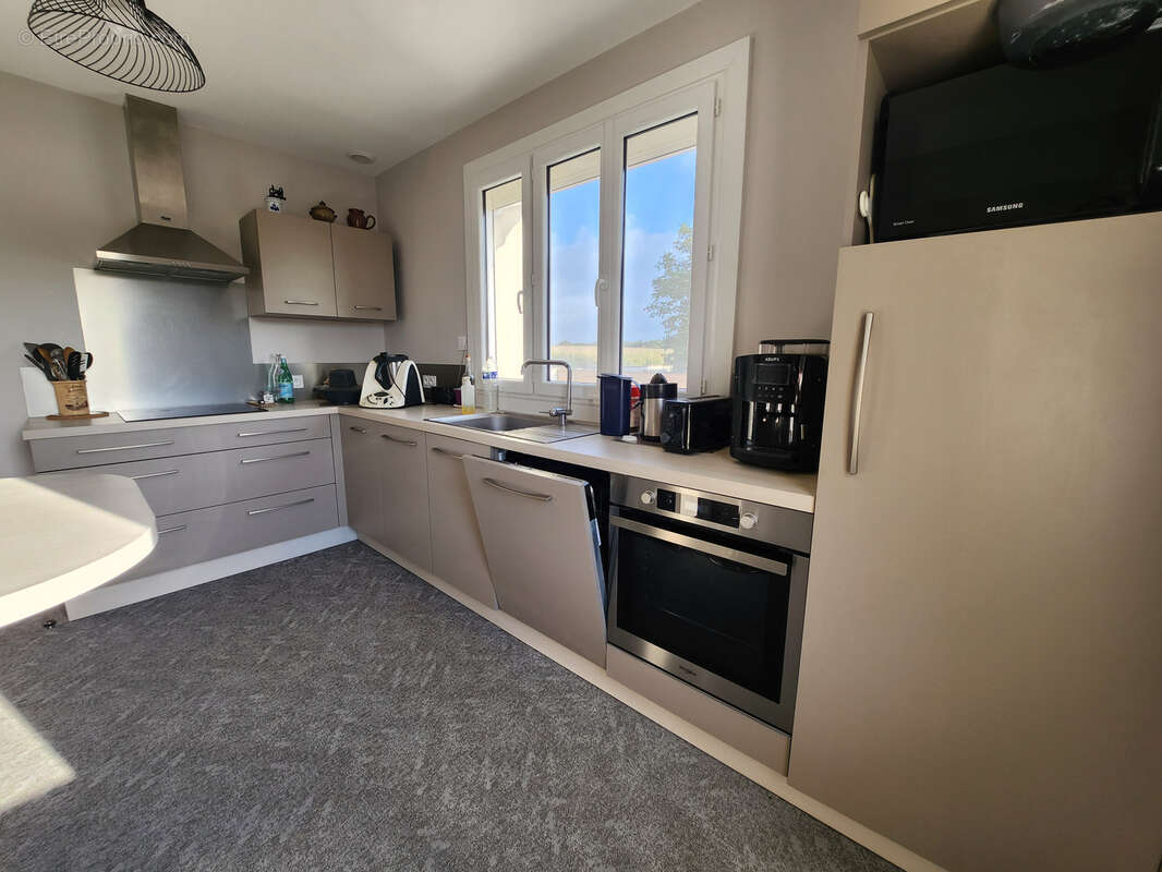 Maison à LES MAGNILS-REIGNIERS