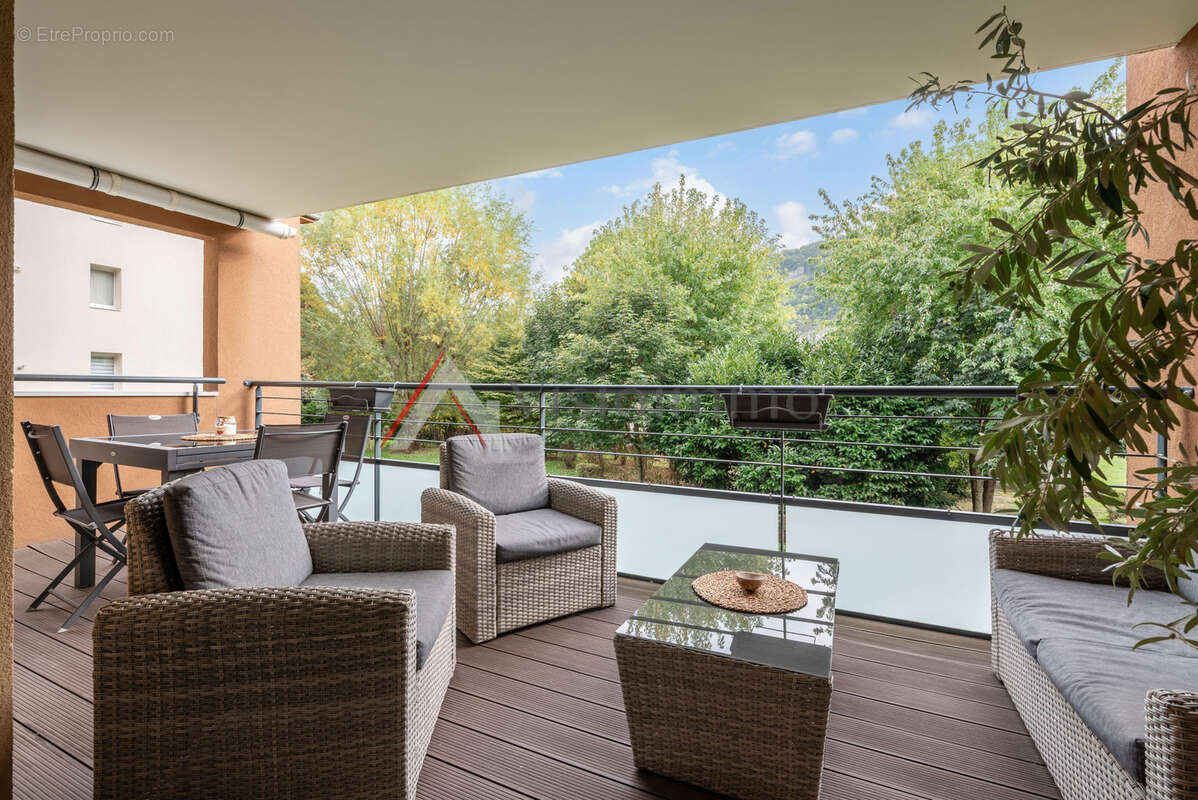 Appartement à FONTAINE