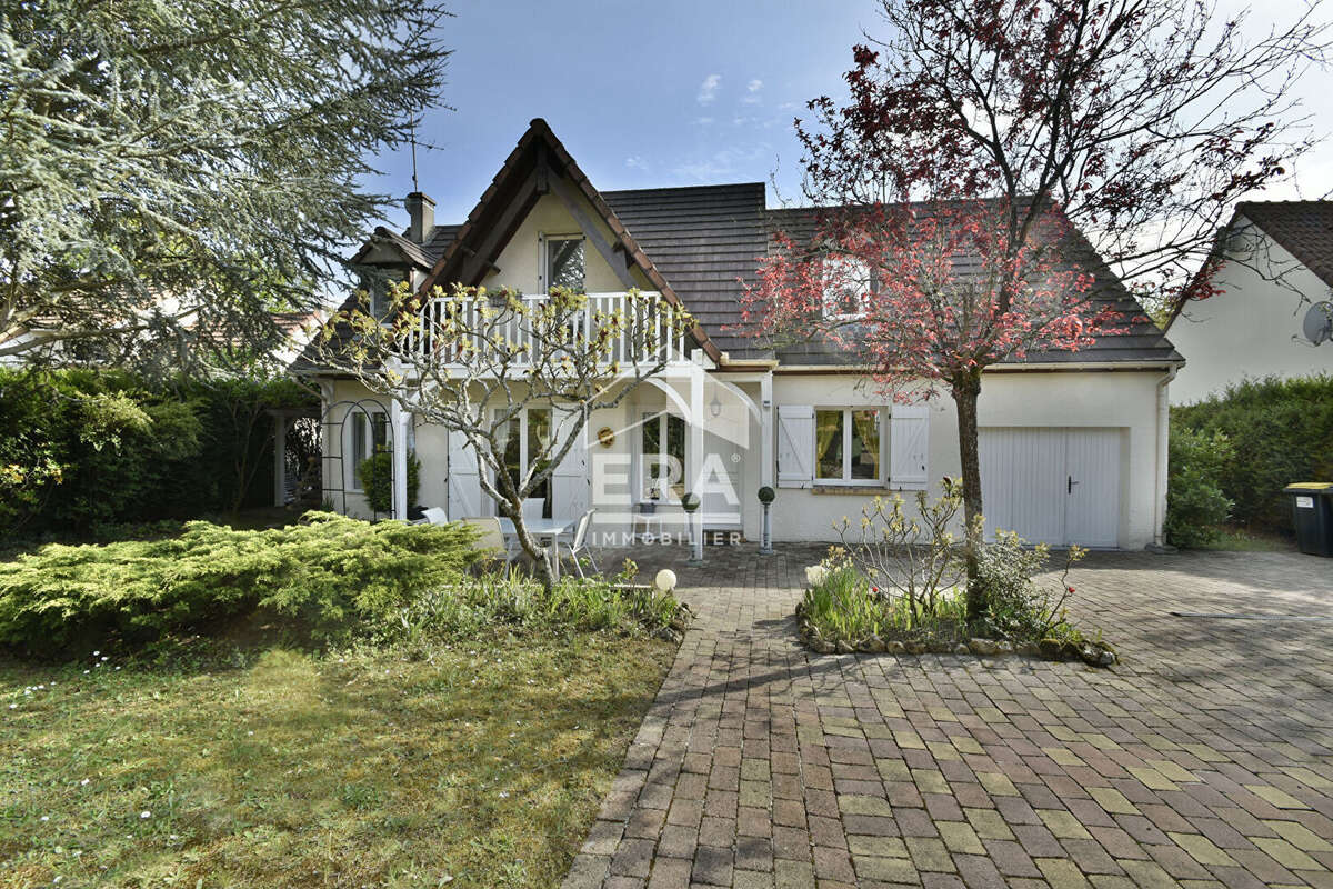 Maison à VILLIERS-SAINT-FREDERIC