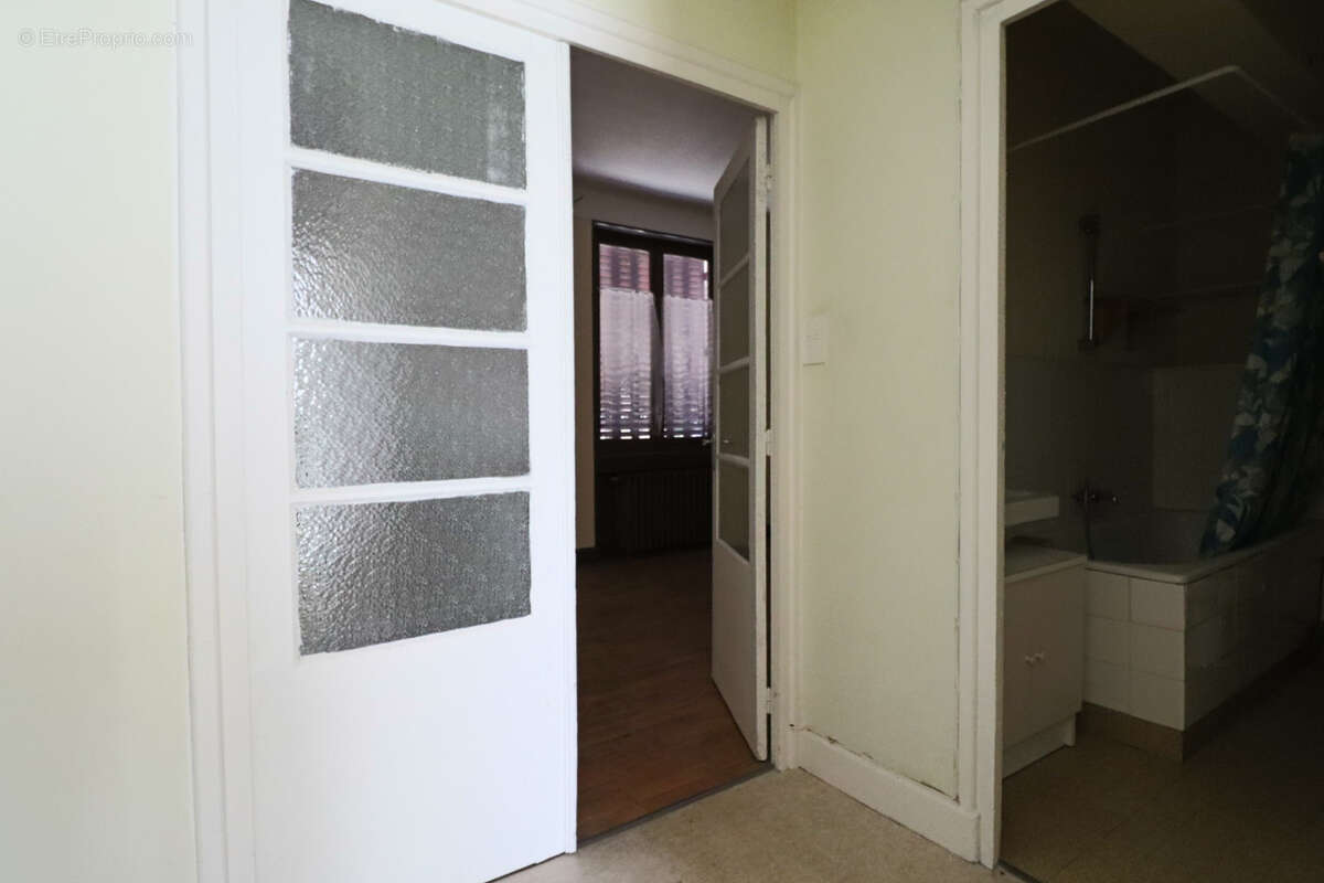 Appartement à SAINT-SAUVES-D&#039;AUVERGNE