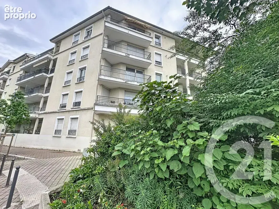 Appartement 88 m² à Venissieux  - photo 15