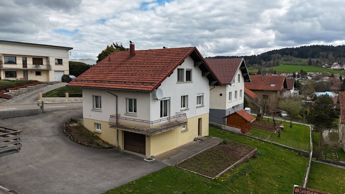 Maison à LES FINS