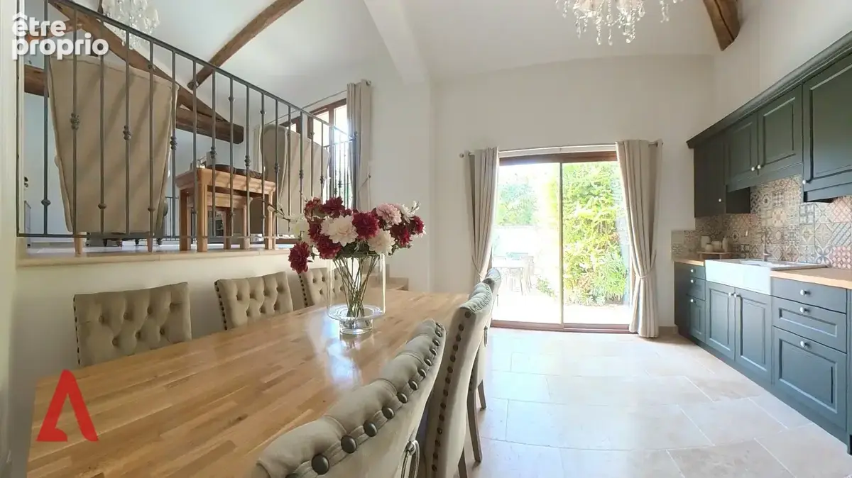 Exceptionnelle grange rénovée de trois chambres avec piscine privée - photo 10