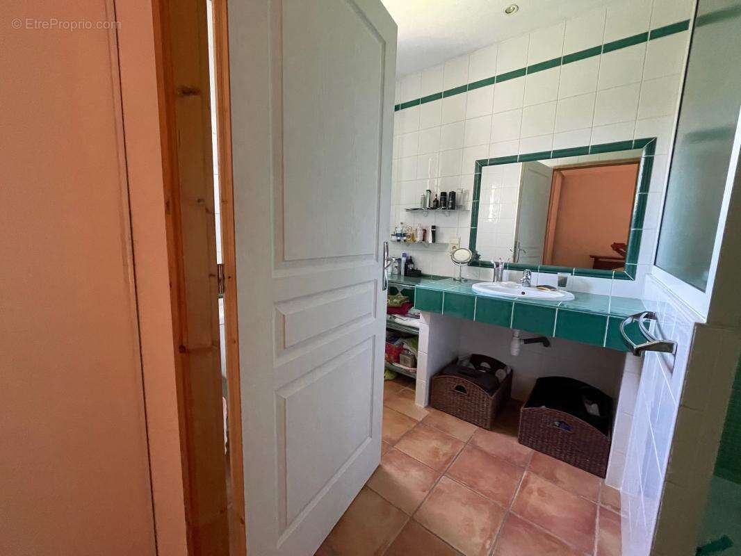 Villa 4 faces, 5 chambres - photo 12