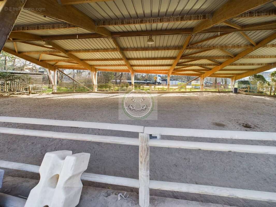 Maison à MONTAUROUX