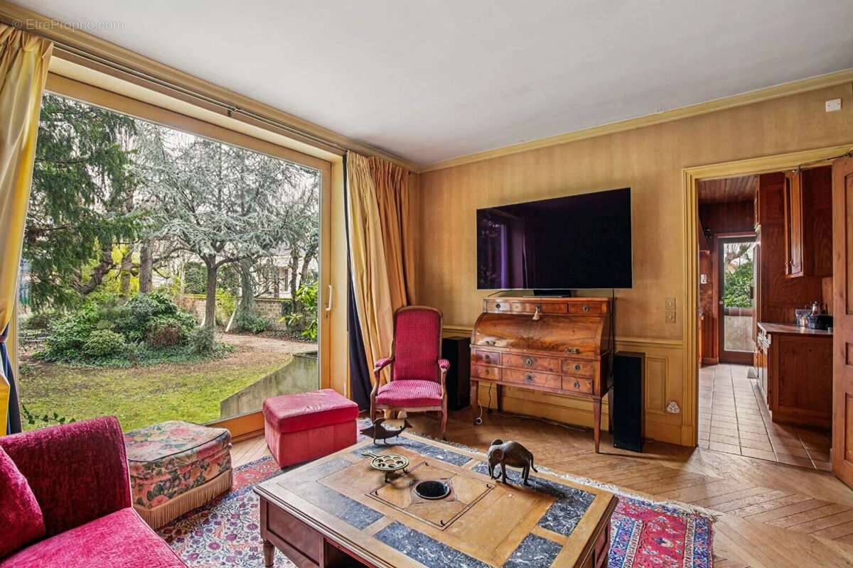 Maison à LE VESINET